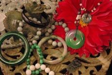 Chinese Decorative Items And Jewelry